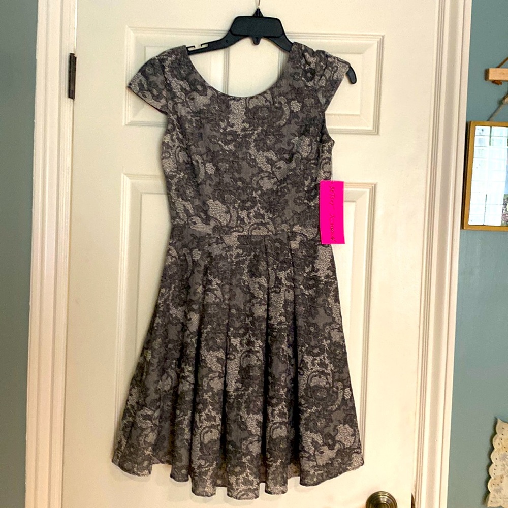 Betsy Johnson size 4 Women’s dress